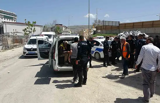 Malatya'da şantiye çalışanı 40 işçi taş ve sopalarla birbirine girdi