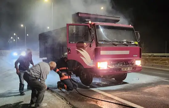 Malatya'da seyir halindeki iki araçta yangın