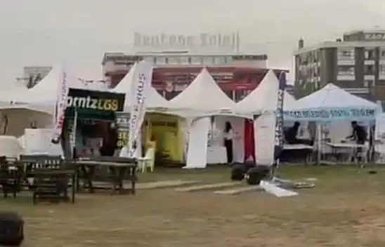 Malatya'da şiddetli fırtına çadırları uçurdu
