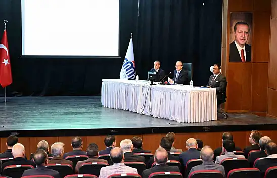 Malatya Valisi Yavuz, sokak hayvanları için yeni düzenlemeyi açıkladı