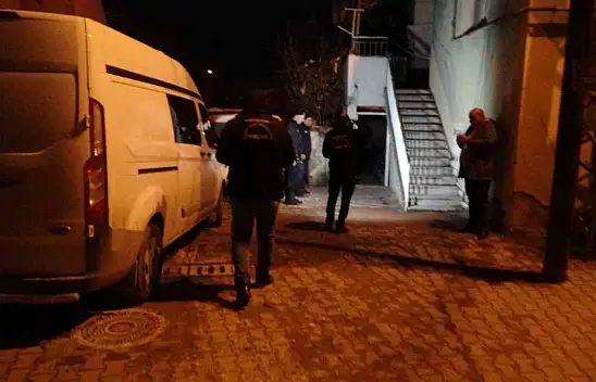Malatya'da Pencereden girdiği evde husumetlisini silahla yaralayıp kaçtı