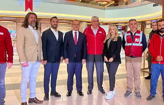 Vali Seddar Yavuz'dan MalatyaPark'taki kan bağışı programına destek