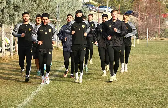 Yeni Malatyaspor'da yaprak dökümü sürüyor