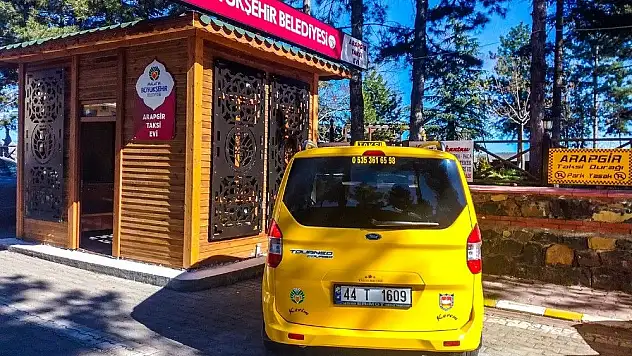 'Büyükşehir Belediyesinden Arapgir´e modern taksi durağı'