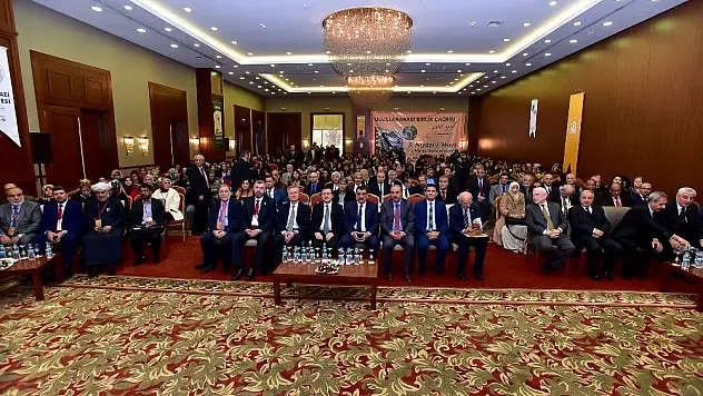 '`5. Niyazi Mısri El-Malati´ sempozyumu Malatya´da başladı'