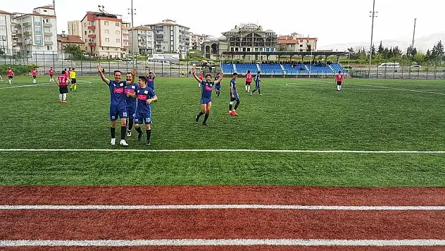 'Arapgirspor 1. Amatör Küme Büyükler Ligi´ne yükseldi'