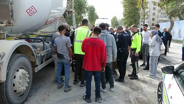 Beton mikserinin çarptığı kadın yaralandı