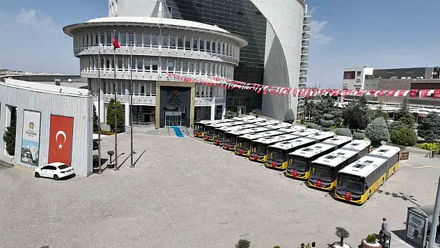 Büyükşehir Belediyesi 10 otobüs satın aldı