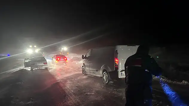 Küllerinden doğan Malatya Çarşısı, Kar Altında Havadan Görüntülendi