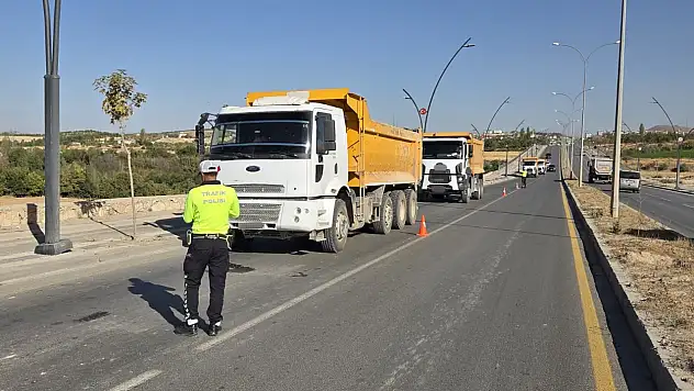 Malatya'da Hafriyat Kamyonları ve Beton Mikserlerine Sıkı Denetim
