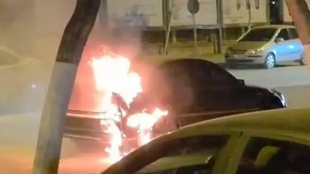 Malatya'da seyir halindeki otomobilde yangın