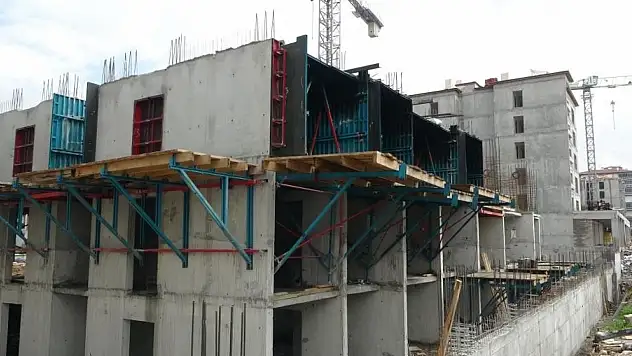Malatya'da TOKİ Şantiyesinde Trajik İş Kazası: Genç İşçi Hayatını Kaybetti
