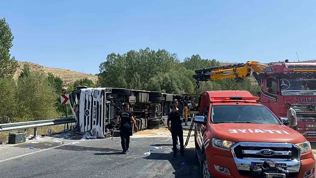 Malatya'daki kazada tır sürücüsü hayatını kaybetti
