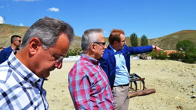 VALİ KAMÇI MEDYA TEMSİLCİLERİ İLE KULUNCAK İLÇESİNİ ZİYARET ETTİ