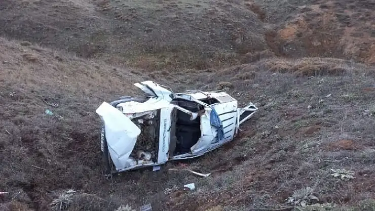 '10 takla attığı kazada ölümden dönen sürücü sorumlulardan şikayetçi oldu'