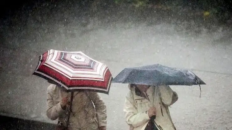 METEOROLOJİDEN KUVVETLİ YAĞIŞ UYARISI