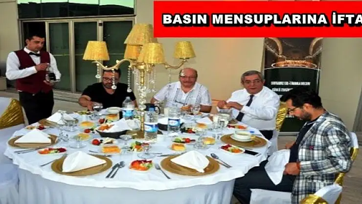 Erdoğan Basın Mensupları İle İftarda Biraraya Geldi