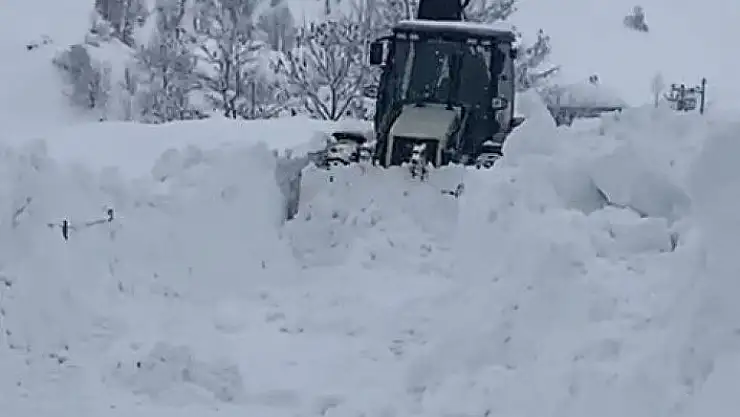 '12 Saatlik çalışmayla yaşlı adam hastaneye ulaştırıldı'