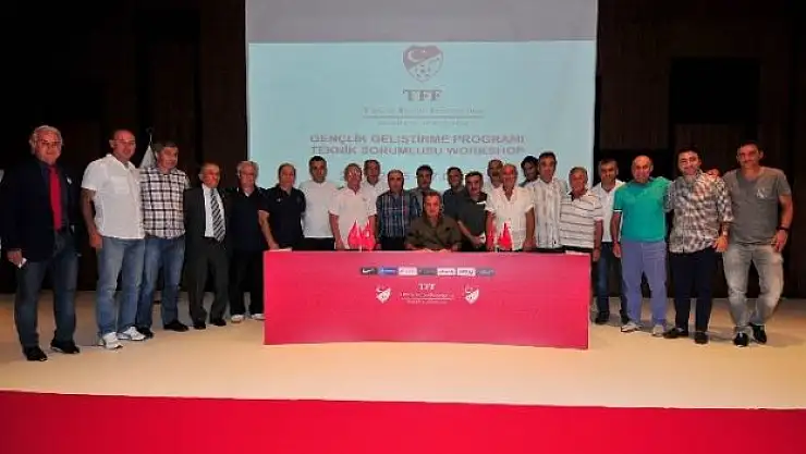 Fatih Terim'den Alt Yapı Antrenörlerine Ders