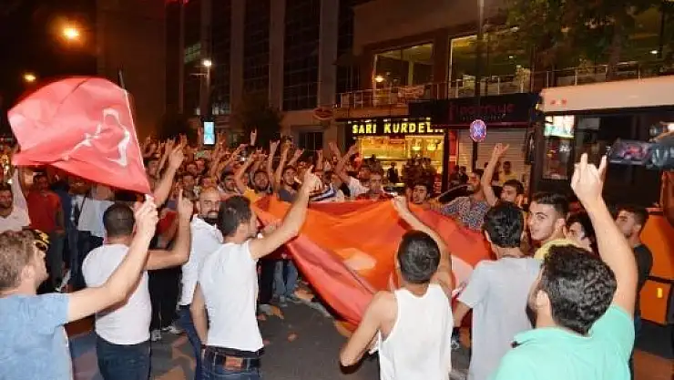 MALATYA'DA GERGİN GECE