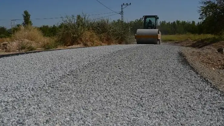 Alişar Mahallesi'nin Yolları Asfaltlanıyor