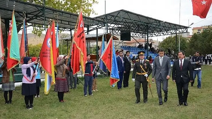 İLÇELERDE 29 EKİM KUTLAMALARI