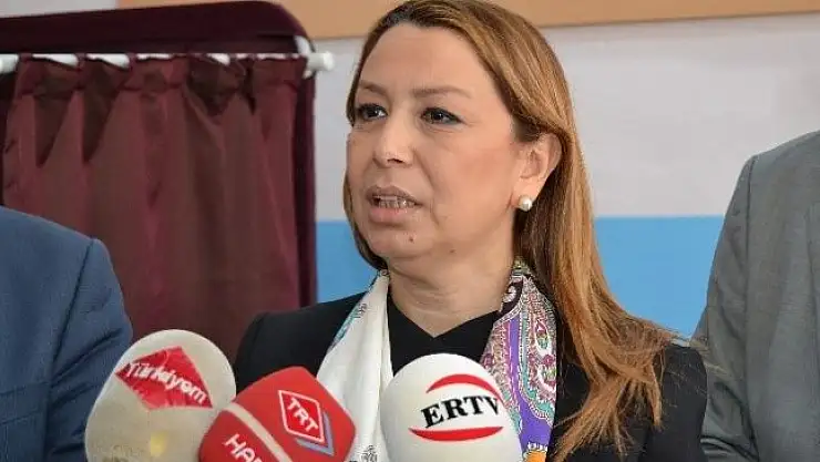 '''DEMOKRASİ KAZANACAK'''