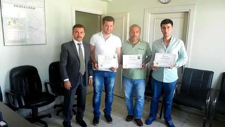  EV VE SÜS HAYVANI SATIŞI YAPAN İŞ YERİ SAHİPLERİ BİLGİLENDİRİLDİ