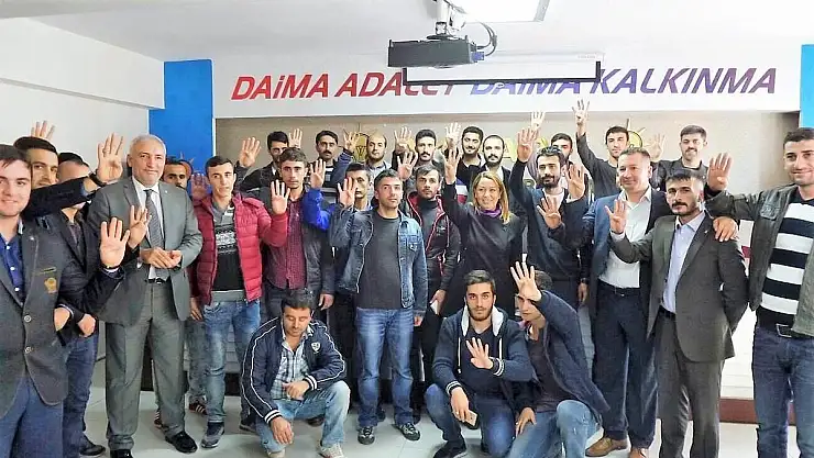 MHP, SP VE BBP´DEN 110 GENÇ AK PARTİ´YE 