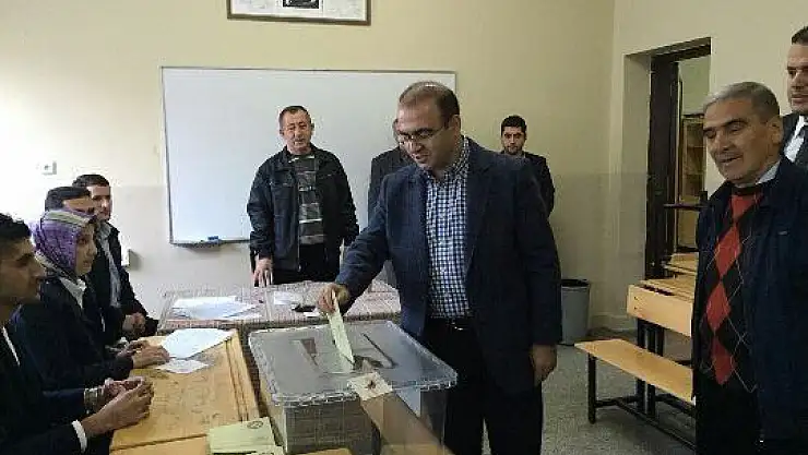 ÖZHAN, EĞİTİM GÖRDÜĞÜ OKULDA OYUNU KULLANDI