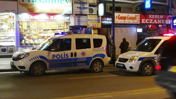 MALATYA´DA GARSONLA MÜŞTERİ ARASINDA KAVGA: 1 YARALI