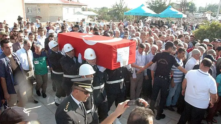 'Şehit polis Kahramanmaraş´ta son yolculuğuna uğurlandı'