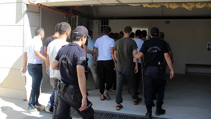 'Elazığ´daki DEAŞ operasyonu: 10 şüpheli adliyeye sevk edildi'