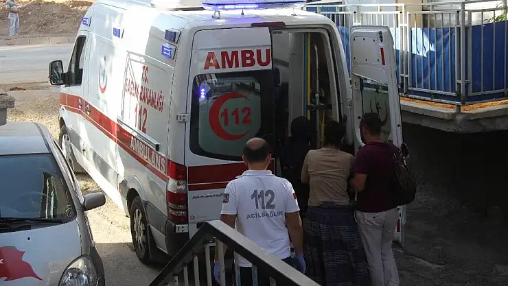 Gelini için gözyaşlarına boğuldu