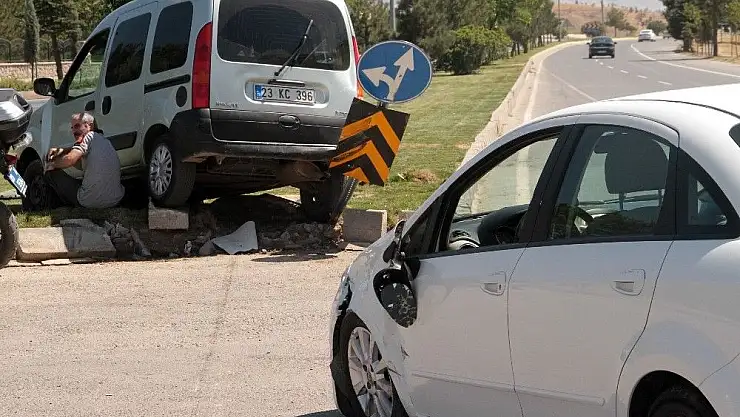 'Elazığ´da trafik kazası: 4 Yaralı'