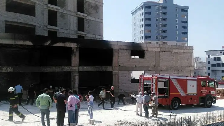 'Kahramanmaraş´ta inşaattaki yangın korkuttu'