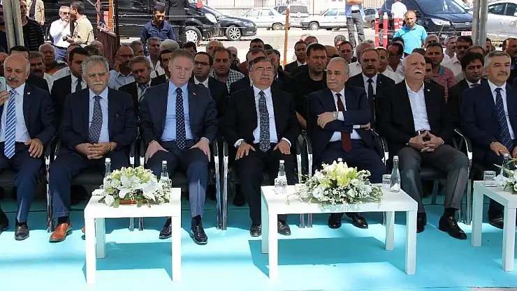 'Bakan Fakıbaba ve Yılmaz Sivas´ta'