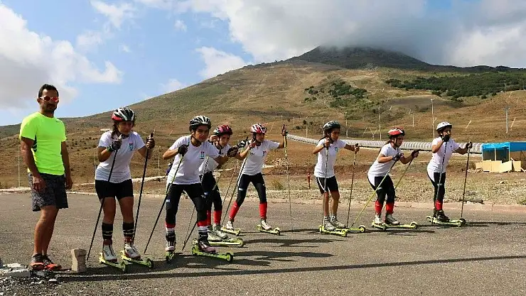 'Yıldız Dağı, Biathlon Milli Takım sporcularını ağırlıyor'