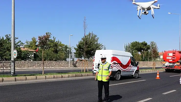 Malatya´da bayram trafiğine drone´li denetim