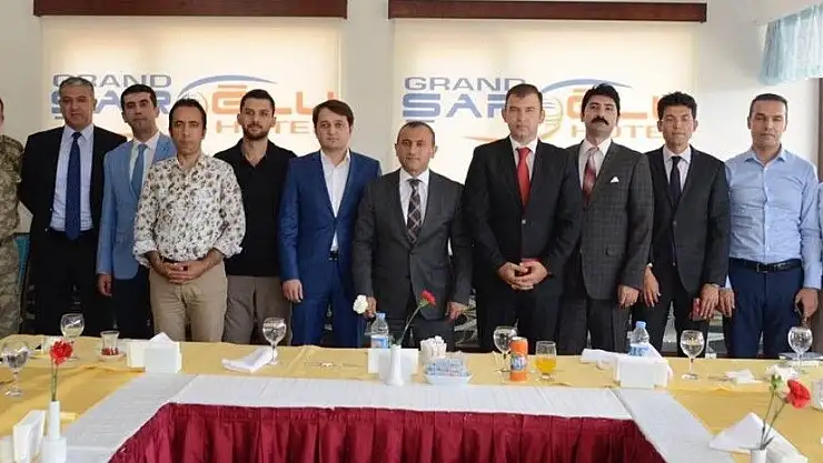 'Vali Sonel, tayini çıkan mesai arkadaşları ile bir araya geldi'