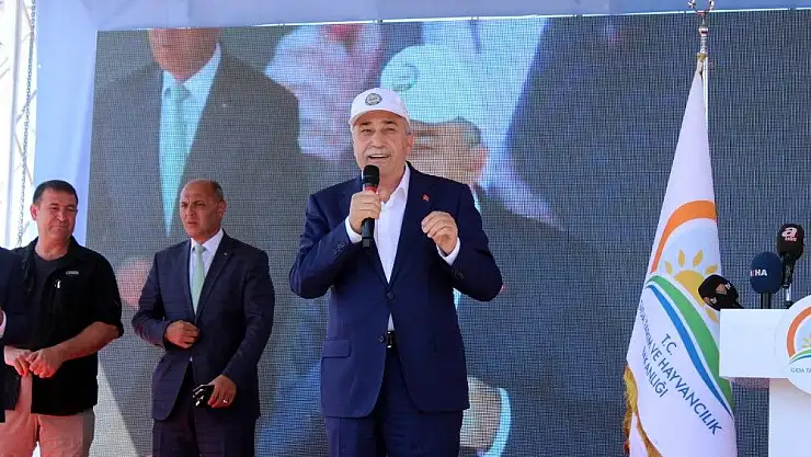 'Gıda, Tarım ve Hayvancılık Bakanı Fakıbaba, Badem Hasat Şenliğini başlattı'