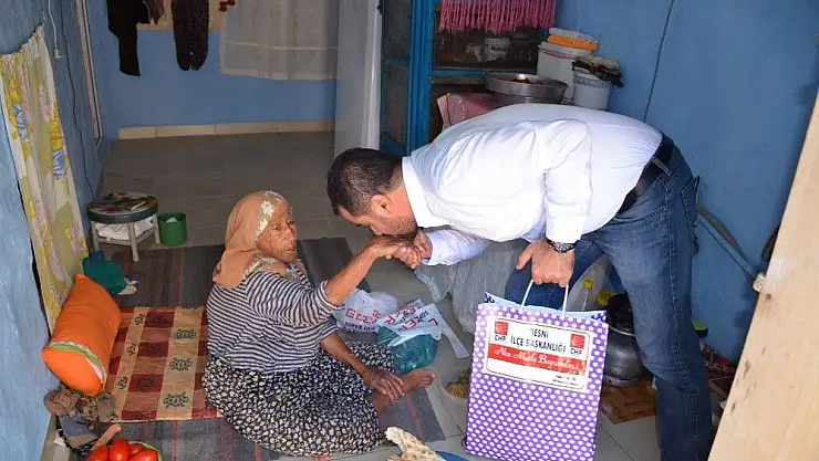 'CHP´li Kılınç, yaşlı ve kimsesizleri unutmadı'