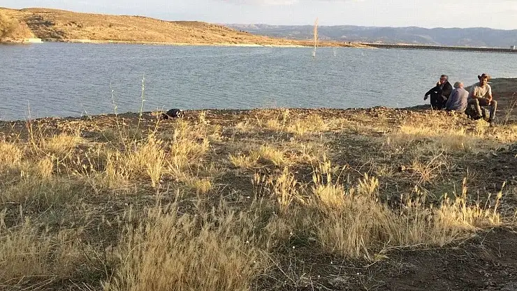 'Kayıp kadının gölette cesedi bulundu'
