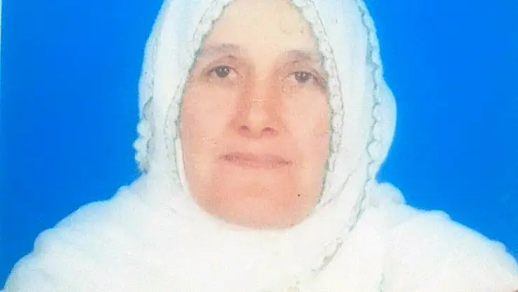 'Devrilen tarım aracının altında kalan kadın hayatını kaybetti'