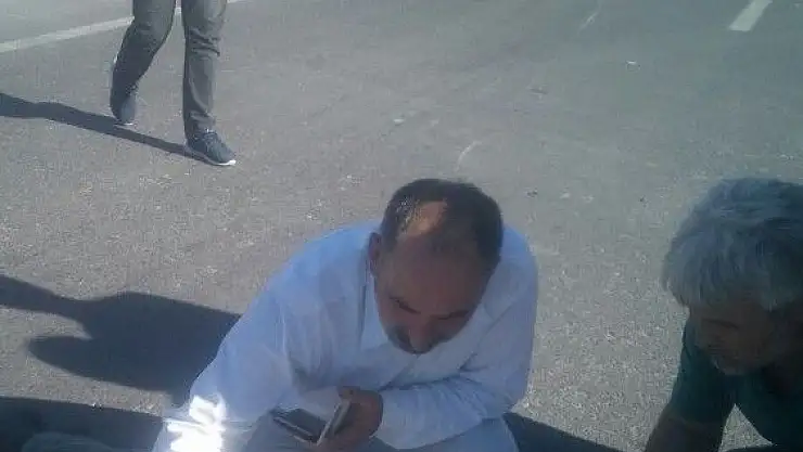 'Tır motosiklete çarptı: 1 ölü.'