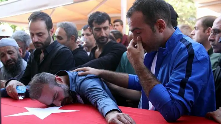 'Şehit polis son yolculuğuna uğurlandı'