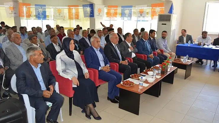 AK Parti Doğanyol İlçe Başkanı Ahmet Doşar güven tazeledi