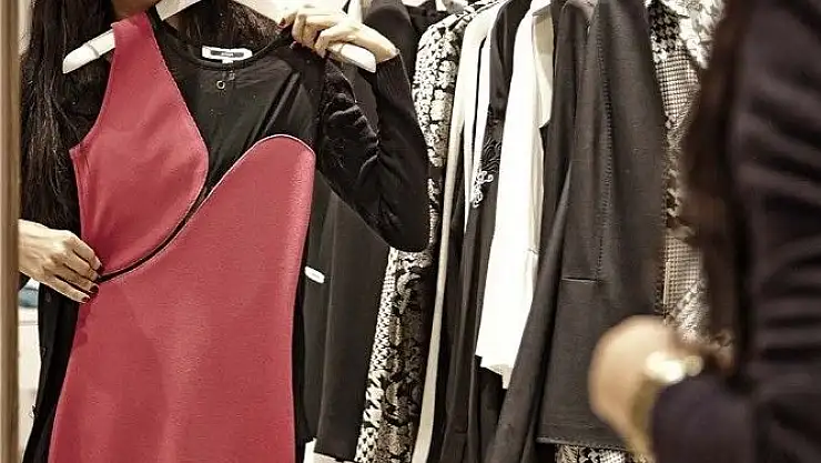 'Alışveriş yapan ziyaretçilere hediye çeki'