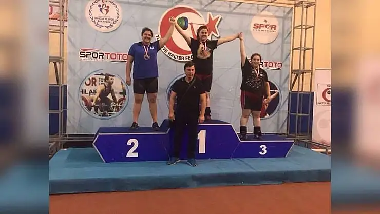 'Adıyaman Üniversitesi BESYO Öğrencisi Türkiye´yi Tiran´da temsil edecek'