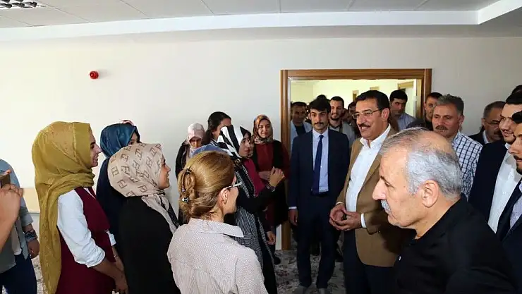 Bakan Tüfenkci gençlere istihdam da sağlamak gerekiyor